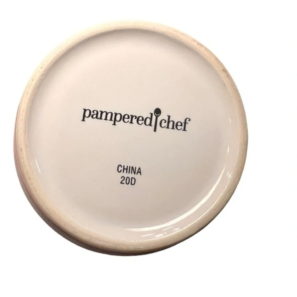 Pampered Chef Ceramic Egg Cooker with Silicone Sleeve - No‎ Lid